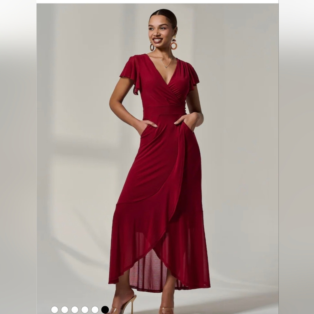 Chic Red V-Neck Midi Dress